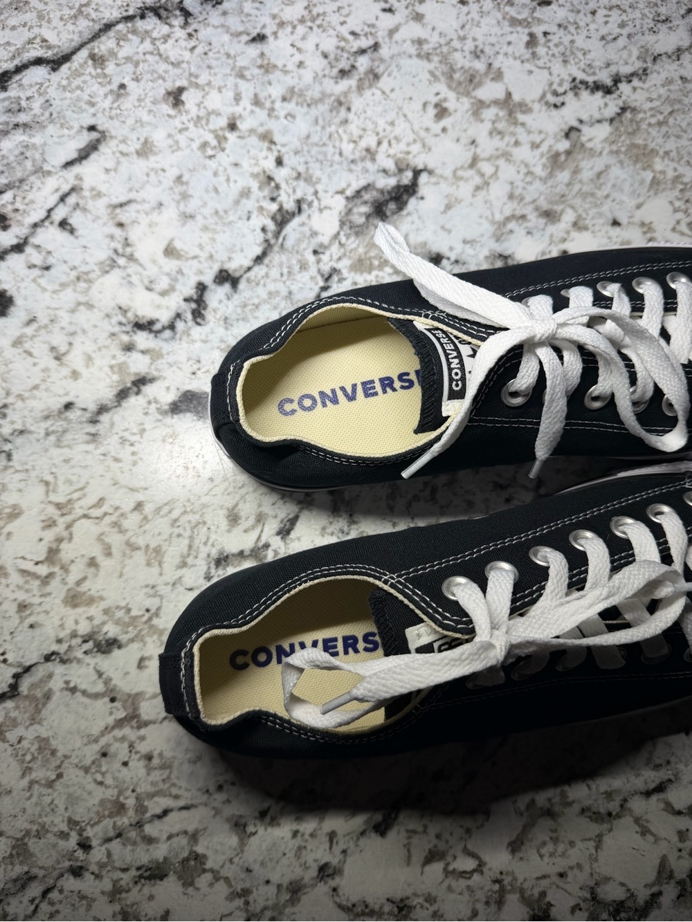 Converse Chuck Taylor All-Star low-top black Size 9 men 11 women - Picture 5 of 7